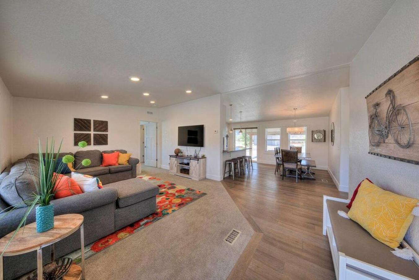 The Shack Private Home & Hot Tub Moab Bagian luar foto